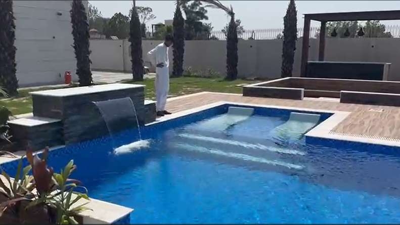 Swimming pool and bath placeholder 3